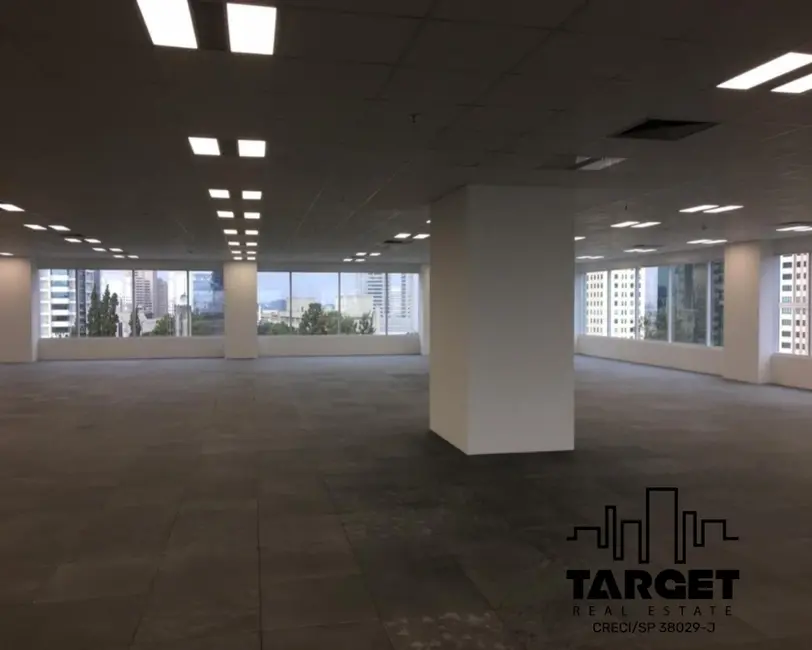 Loja à venda e para alugar, 500m2 em Alphaville Industrial, Barueri - SP - imagem 6 Foto 6 de Loja à venda e para alugar, 500m2 em Alphaville Industrial, Barueri - SP