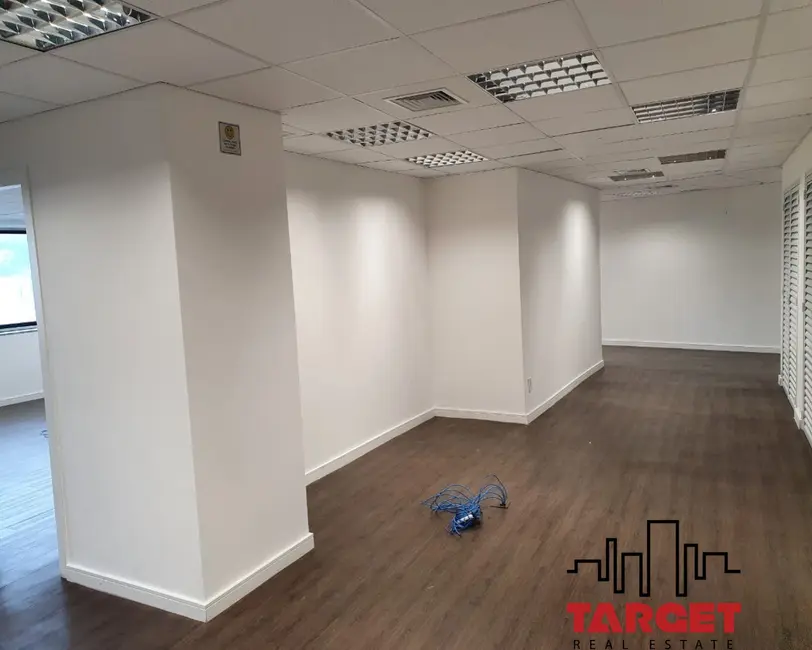 Foto 2 de Loja à venda e para alugar, 770m2 em Vila Olímpia, São Paulo - SP
