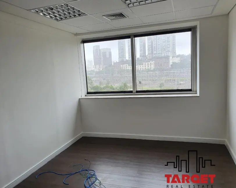 Loja à venda e para alugar, 770m2 em Vila Olímpia, São Paulo - SP - imagem 3 Foto 3 de Loja à venda e para alugar, 770m2 em Vila Olímpia, São Paulo - SP