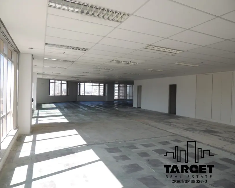 Loja para alugar, 680m2 em Barueri - SP - imagem 7 Foto 7 de Loja para alugar, 680m2 em Barueri - SP