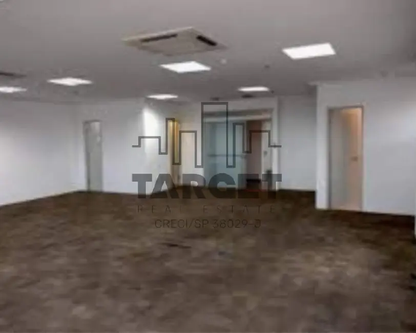 Foto 3 de Loja para alugar, 680m2 em Barueri - SP