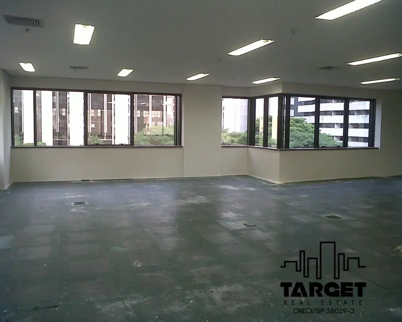 Loja para alugar, 500m2 em São Paulo - SP - imagem 2 Foto 2 de Loja para alugar, 500m2 em São Paulo - SP