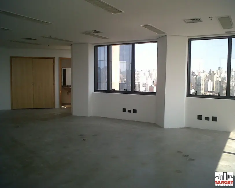 Foto 3 de Loja para alugar, 1090m2 em Barra Funda, São Paulo - SP