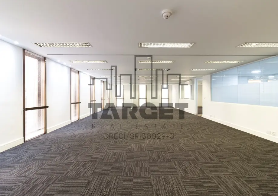 Loja à venda e para alugar, 500m2 em São Paulo - SP - imagem 8 Foto 8 de Loja à venda e para alugar, 500m2 em São Paulo - SP