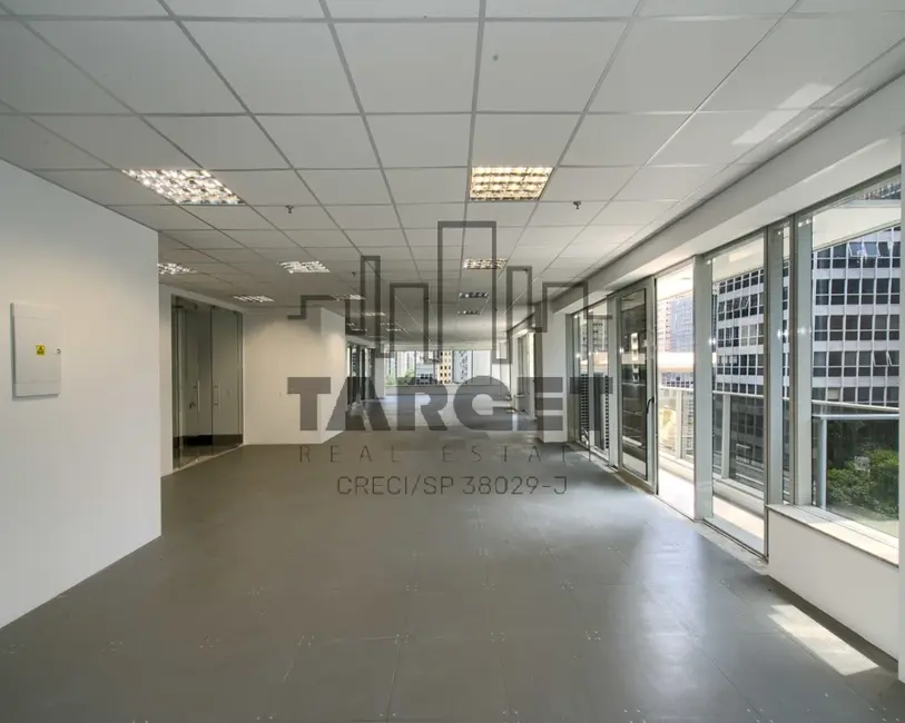 Foto 5 de Loja para alugar, 1360m2 em Vila Cordeiro, São Paulo - SP