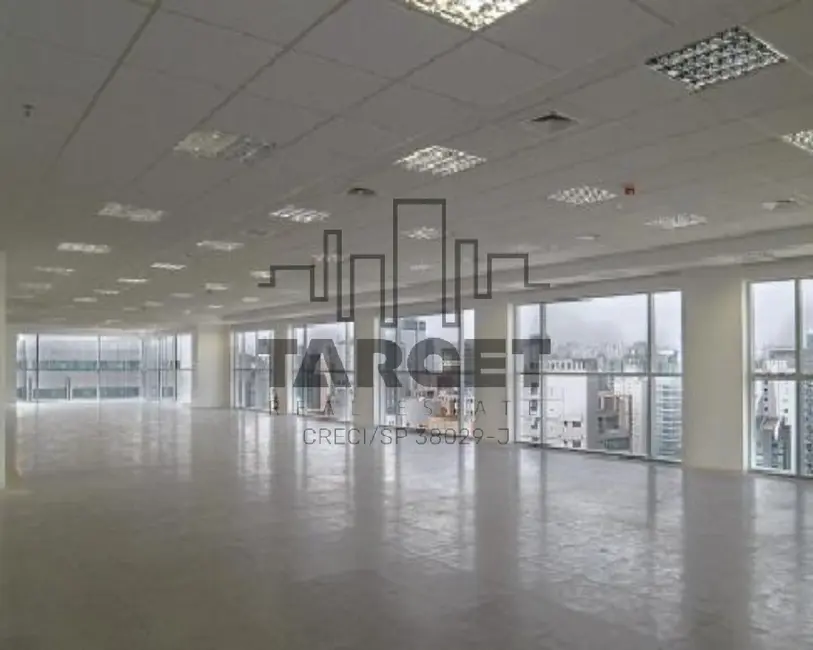 Foto 9 de Loja para alugar, 1360m2 em Vila Cordeiro, São Paulo - SP