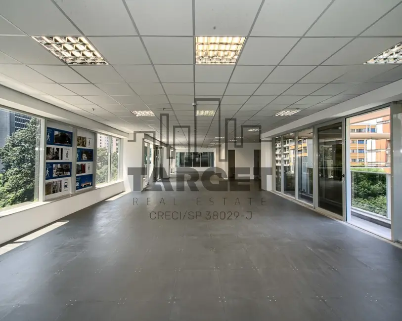 Foto 6 de Loja para alugar, 1360m2 em Vila Cordeiro, São Paulo - SP