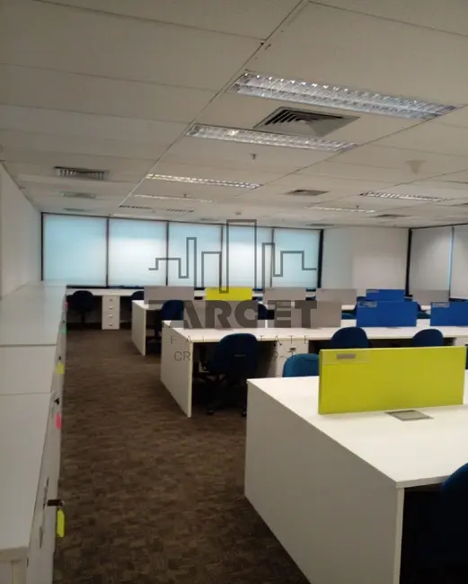 Loja à venda e para alugar, 389m2 em Pinheiros, São Paulo - SP - imagem 3 Foto 3 de Loja à venda e para alugar, 389m2 em Pinheiros, São Paulo - SP