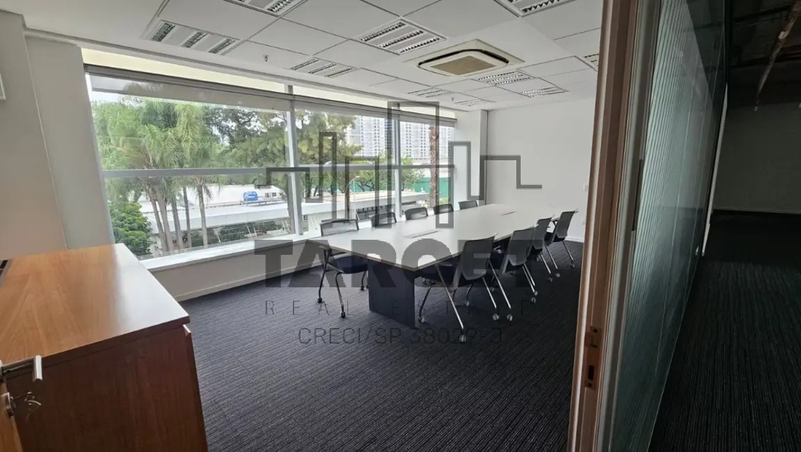 Loja para alugar, 2830m2 em Água Branca, São Paulo - SP - imagem 3 Foto 3 de Loja para alugar, 2830m2 em Água Branca, São Paulo - SP