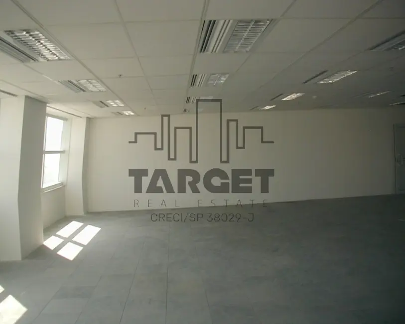 Foto 2 de Loja para alugar, 897m2 em Vila Olímpia, São Paulo - SP