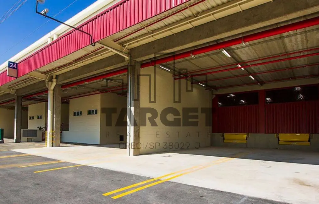 Armazém / Galpão para alugar, 1500m2 em Água Espraiada, Embu Das Artes - SP - imagem 3 Foto 3 de Armazém / Galpão para alugar, 1500m2 em Água Espraiada, Embu Das Artes - SP