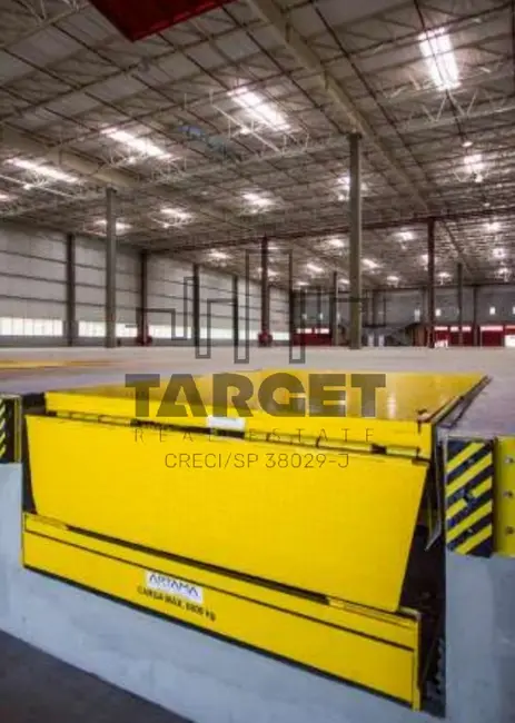 Armazém / Galpão para alugar, 1500m2 em Água Espraiada, Embu Das Artes - SP - imagem 6 Foto 6 de Armazém / Galpão para alugar, 1500m2 em Água Espraiada, Embu Das Artes - SP