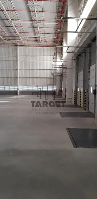 Foto 7 de Armazém / Galpão para alugar, 7000m2 em Jardim de Lourdes, Embu Das Artes - SP