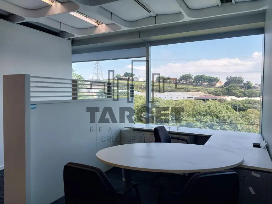 Loja para alugar, 1050m2 em Jardim São Luís, São Paulo - SP - imagem 8 Foto 8 de Loja para alugar, 1050m2 em Jardim São Luís, São Paulo - SP