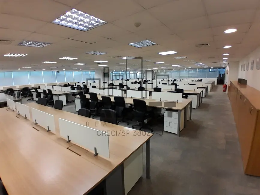 Loja para alugar, 1050m2 em Jardim São Luís, São Paulo - SP - imagem 1 Foto 1 de Loja para alugar, 1050m2 em Jardim São Luís, São Paulo - SP