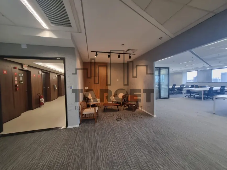 Foto 2 de Loja para alugar, 1160m2 em Pinheiros, São Paulo - SP