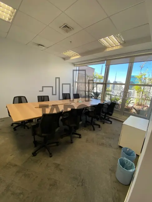 Loja para alugar, 360m2 em Cerqueira César, São Paulo - SP - imagem 2 Foto 2 de Loja para alugar, 360m2 em Cerqueira César, São Paulo - SP