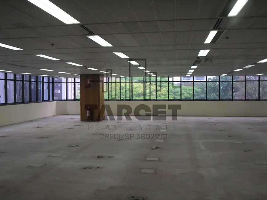 Loja à venda e para alugar, 4220m2 em Cidade Monções, São Paulo - SP - imagem 8 Foto 8 de Loja à venda e para alugar, 4220m2 em Cidade Monções, São Paulo - SP