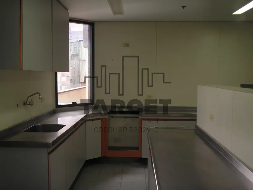 Loja à venda e para alugar, 4220m2 em Cidade Monções, São Paulo - SP - imagem 2 Foto 2 de Loja à venda e para alugar, 4220m2 em Cidade Monções, São Paulo - SP