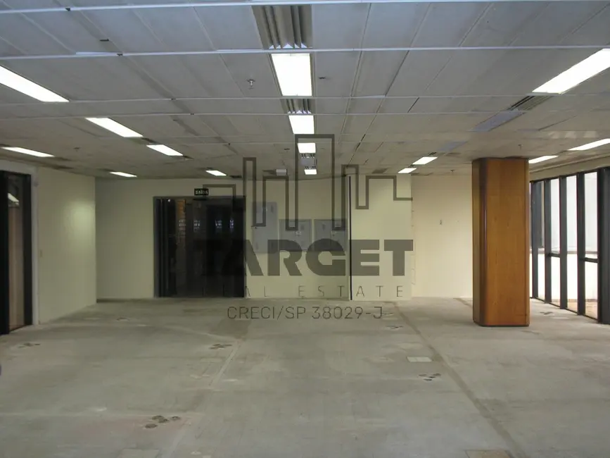 Loja à venda e para alugar, 4220m2 em Cidade Monções, São Paulo - SP - imagem 3 Foto 3 de Loja à venda e para alugar, 4220m2 em Cidade Monções, São Paulo - SP