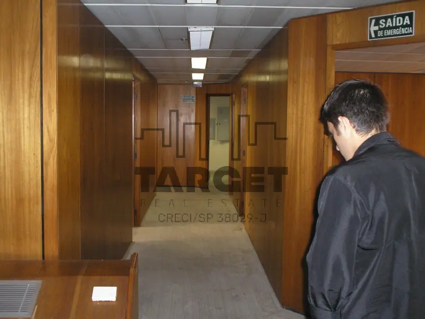 Loja à venda e para alugar, 4220m2 em Cidade Monções, São Paulo - SP - imagem 4 Foto 4 de Loja à venda e para alugar, 4220m2 em Cidade Monções, São Paulo - SP