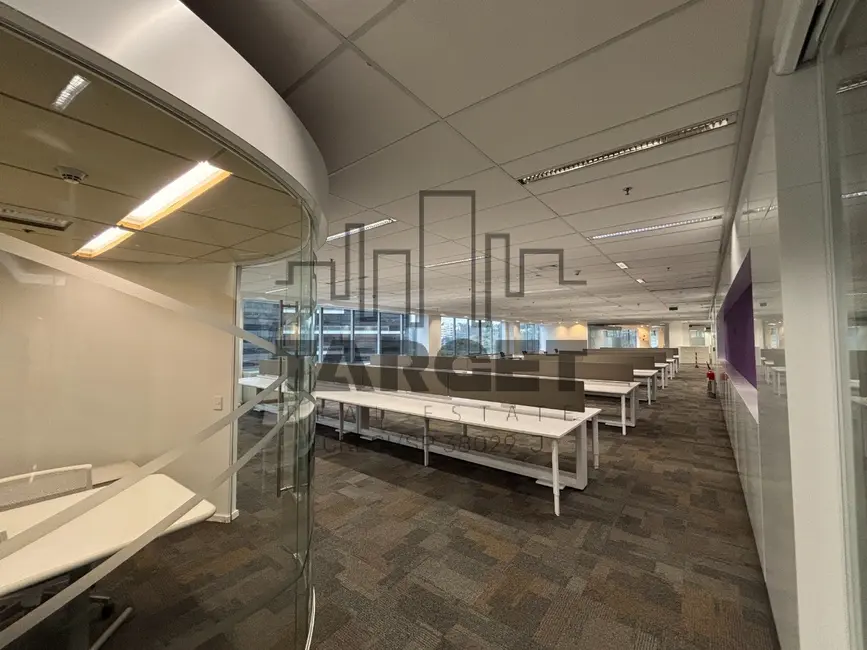 Loja para alugar, 1890m2 em Vila Gertrudes, São Paulo - SP - imagem 3 Foto 3 de Loja para alugar, 1890m2 em Vila Gertrudes, São Paulo - SP