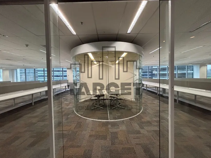 Loja para alugar, 1890m2 em Vila Gertrudes, São Paulo - SP - imagem 2 Foto 2 de Loja para alugar, 1890m2 em Vila Gertrudes, São Paulo - SP