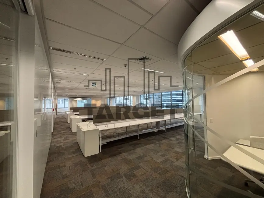 Loja para alugar, 1890m2 em Vila Gertrudes, São Paulo - SP - imagem 4 Foto 4 de Loja para alugar, 1890m2 em Vila Gertrudes, São Paulo - SP