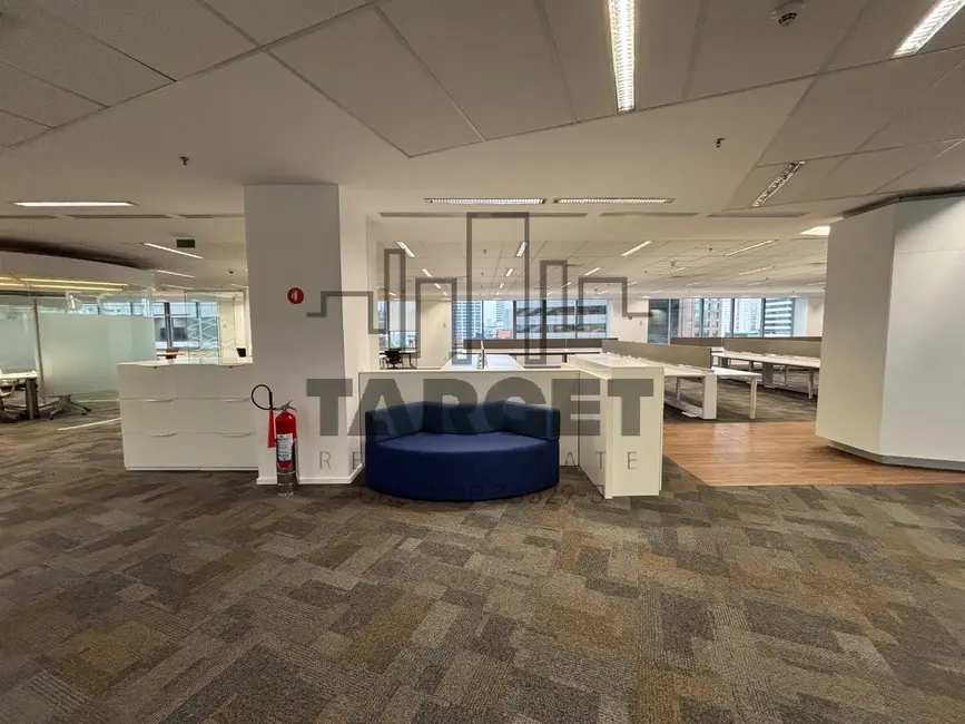 Loja para alugar, 1890m2 em Vila Gertrudes, São Paulo - SP - imagem 6 Foto 6 de Loja para alugar, 1890m2 em Vila Gertrudes, São Paulo - SP