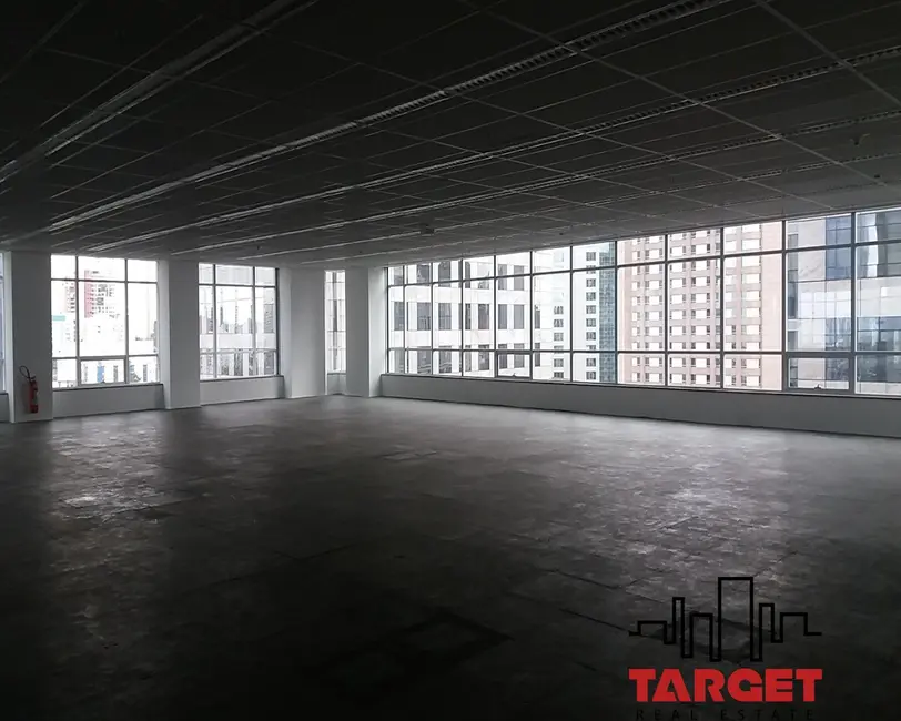 Loja para alugar, 870m2 em São Paulo - SP - imagem 2 Foto 2 de Loja para alugar, 870m2 em São Paulo - SP