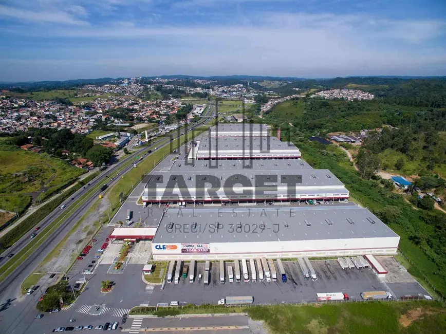 Armazém / Galpão para alugar, 5670m2 em Água Espraiada, Embu Das Artes - SP - imagem 8 Foto 8 de Armazém / Galpão para alugar, 5670m2 em Água Espraiada, Embu Das Artes - SP