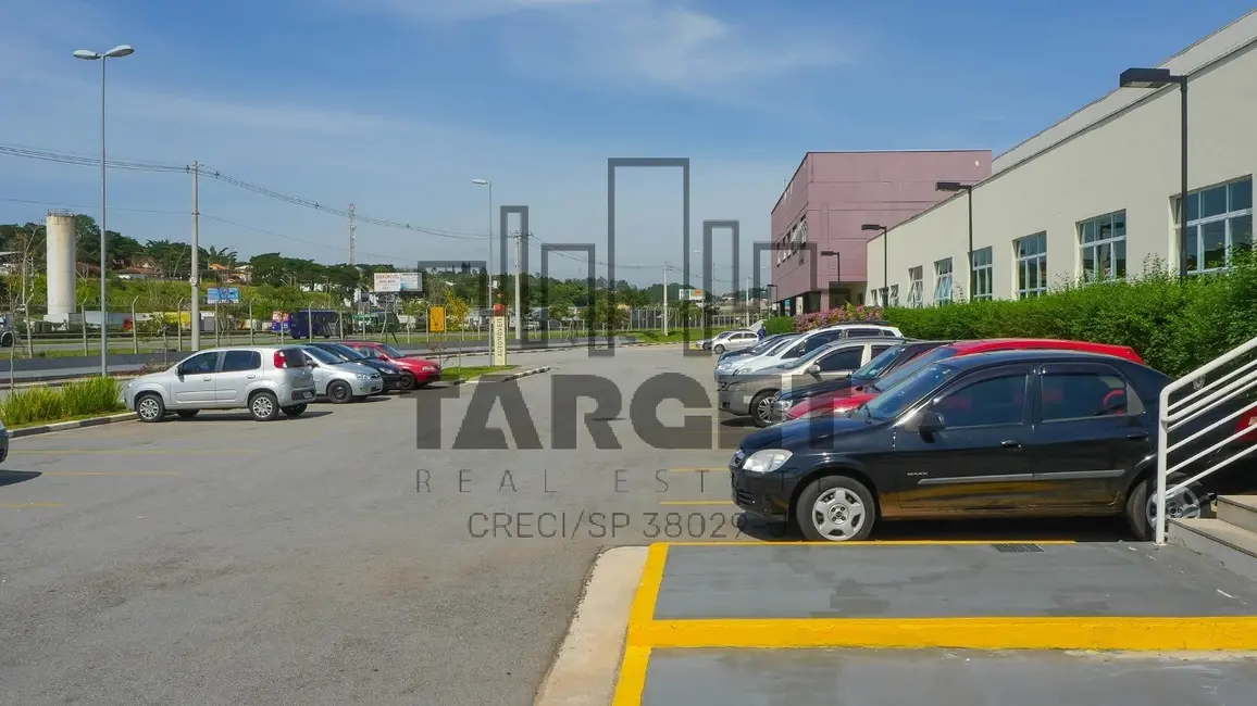 Armazém / Galpão para alugar, 5670m2 em Água Espraiada, Embu Das Artes - SP - imagem 4 Foto 4 de Armazém / Galpão para alugar, 5670m2 em Água Espraiada, Embu Das Artes - SP