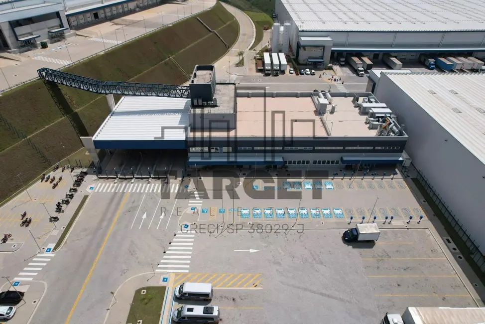 Foto 4 de Armazém / Galpão para alugar, 8970m2 em Água Fria, Cajamar - SP