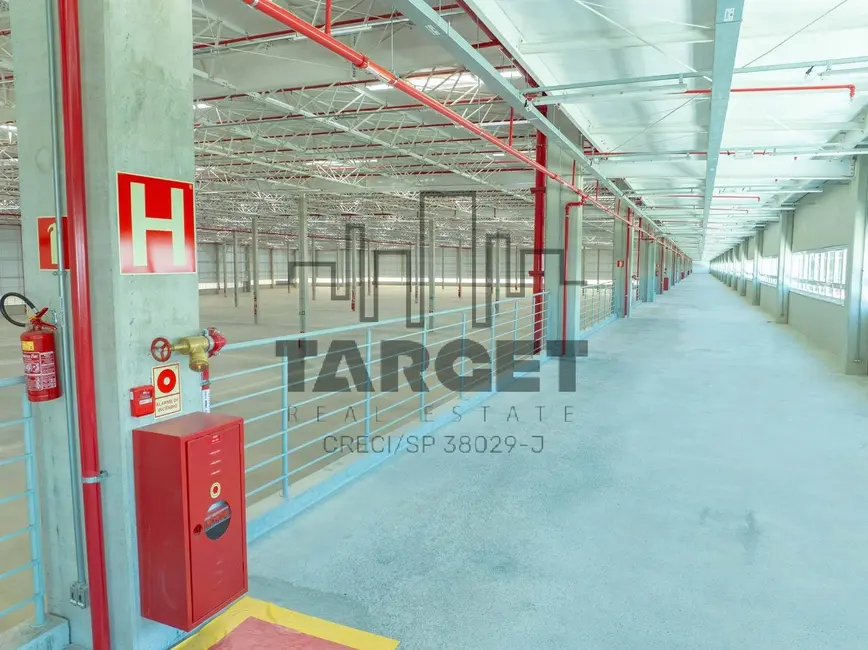 Foto 4 de Armazém / Galpão para alugar, 5670m2 em Água Espraiada, Embu Das Artes - SP