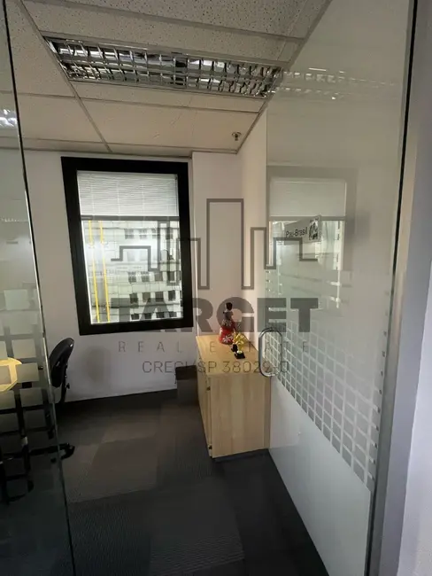 Foto 3 de Loja para alugar, 330m2 em Cidade Monções, São Paulo - SP
