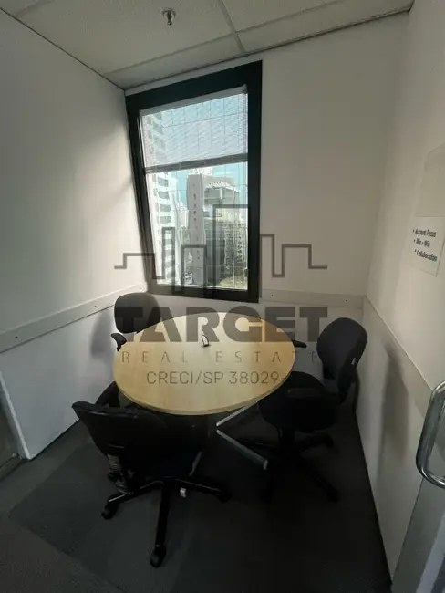 Foto 2 de Loja para alugar, 330m2 em Cidade Monções, São Paulo - SP