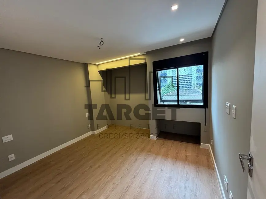 Apartamento com 3 quartos à venda, 77m2 em Itaim, São Paulo - SP - imagem 2 Foto 2 de Apartamento com 3 quartos à venda, 77m2 em Itaim, São Paulo - SP