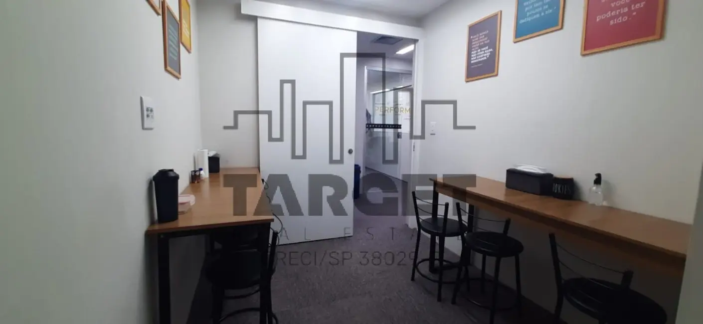 Loja para alugar, 250m2 em Vila Olímpia, São Paulo - SP - imagem 4 Foto 4 de Loja para alugar, 250m2 em Vila Olímpia, São Paulo - SP