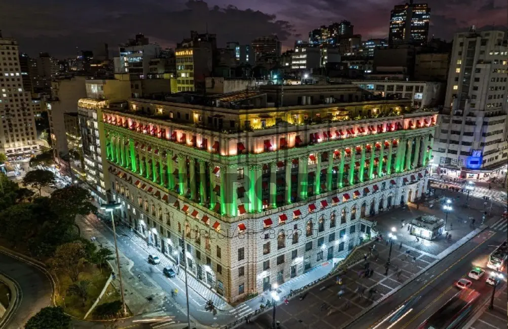 Foto 4 de Loja para alugar, 1130m2 em Centro, São Paulo - SP