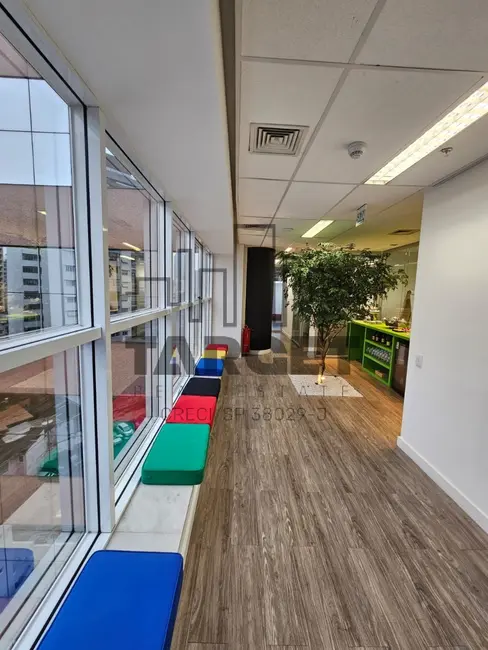 Foto 5 de Loja para alugar, 270m2 em Vila Nova Conceição, São Paulo - SP