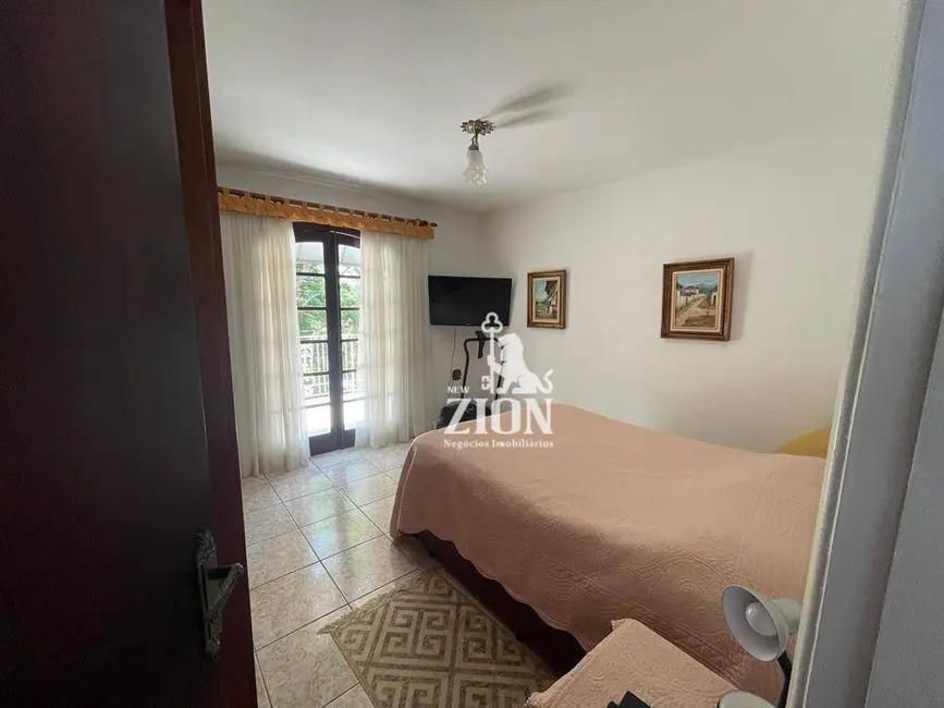 Foto 8 de Sobrado com 4 quartos à venda, 110m2 em Vila Irmãos Arnoni, São Paulo - SP