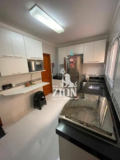 Sobrado com 3 quartos à venda, 180m2 em Vila Gustavo, São Paulo - SP - imagem 6 Foto 6 de Sobrado com 3 quartos à venda, 180m2 em Vila Gustavo, São Paulo - SP