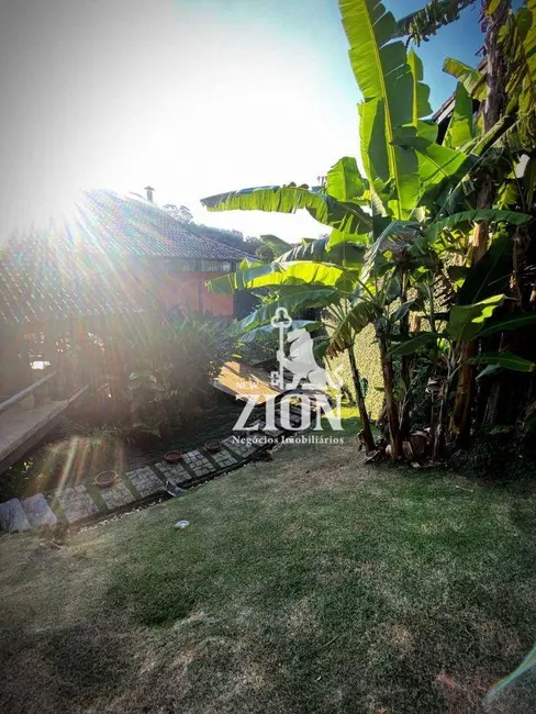 Foto 9 de Sobrado com 3 quartos à venda, 1323m2 em Carapicuiba - SP