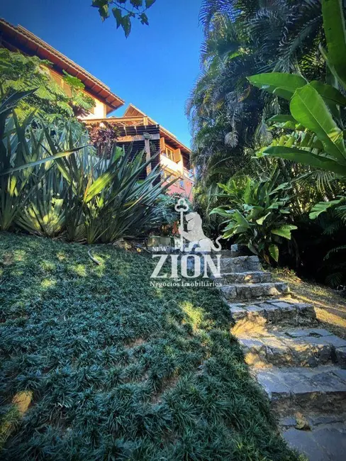 Foto 2 de Sobrado com 3 quartos à venda, 1323m2 em Carapicuiba - SP