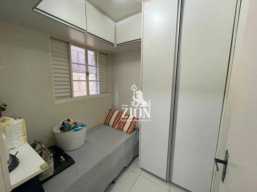 Foto 7 de Casa com 3 quartos à venda, 155m2 em Vila Vitório Mazzei, São Paulo - SP