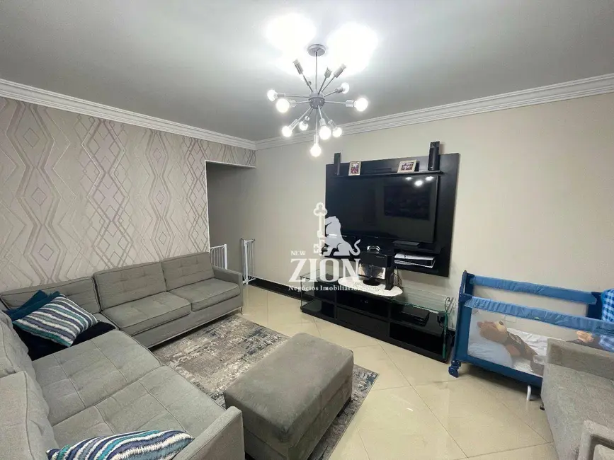 Foto 1 de Casa com 3 quartos à venda, 155m2 em Vila Vitório Mazzei, São Paulo - SP