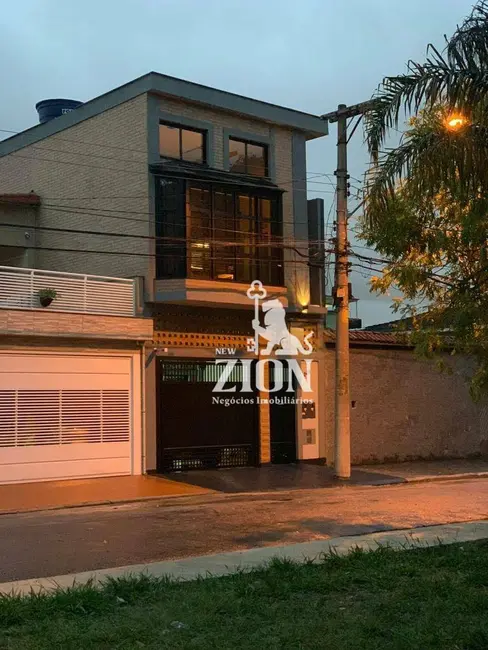 Foto 1 de Sobrado com 3 quartos à venda, 150m2 em Jardim Guanca, São Paulo - SP