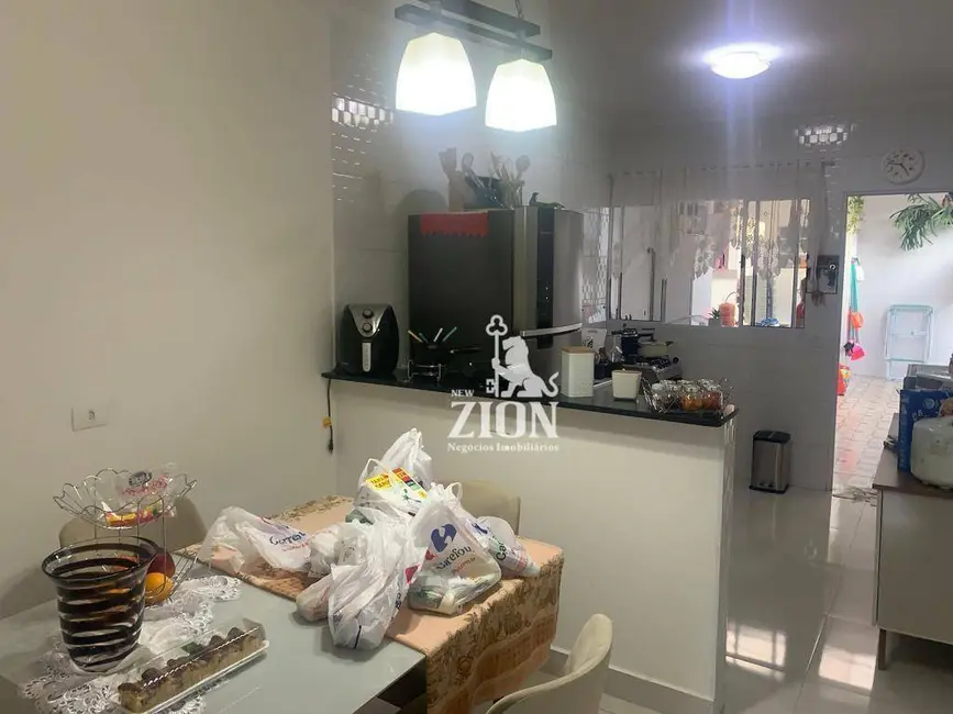 Casa com 2 quartos à venda, 112m2 em Vila Rio de Janeiro, Guarulhos - SP - imagem 4 Foto 4 de Casa com 2 quartos à venda, 112m2 em Vila Rio de Janeiro, Guarulhos - SP