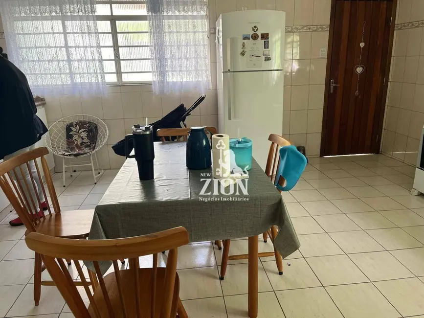 Sobrado com 3 quartos à venda, 200m2 em Parque Edu Chaves, São Paulo - SP - imagem 7 Foto 7 de Sobrado com 3 quartos à venda, 200m2 em Parque Edu Chaves, São Paulo - SP