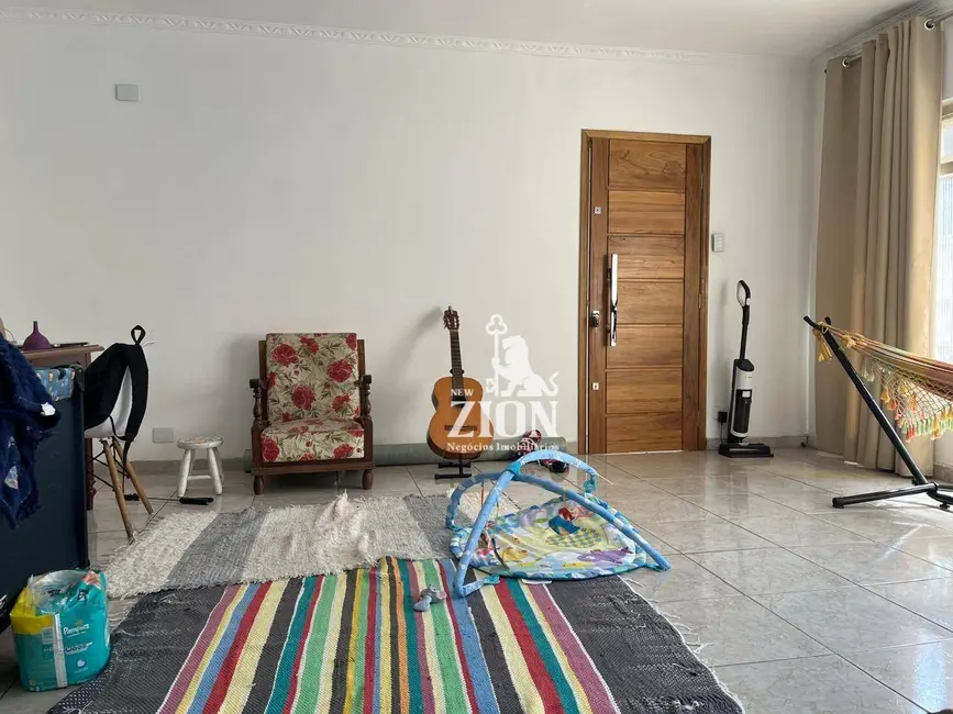 Sobrado com 3 quartos à venda, 200m2 em Parque Edu Chaves, São Paulo - SP - imagem 4 Foto 4 de Sobrado com 3 quartos à venda, 200m2 em Parque Edu Chaves, São Paulo - SP